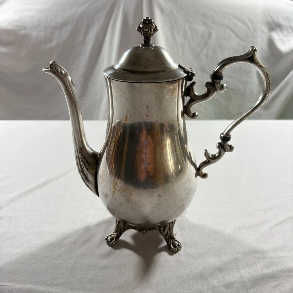 English Silver Mfg Corp Vintage Silver Plate Coffee Pot Footed Tea Server 10.5in